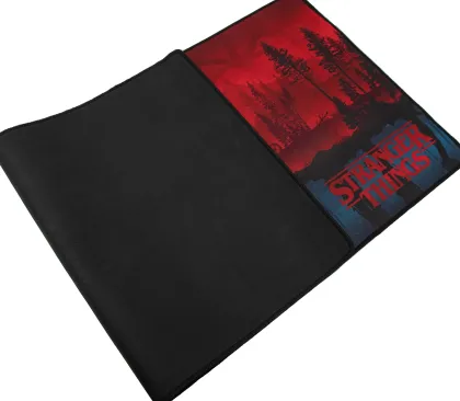 Cinereplicas - Stranger Things: Upside Down Deskmat