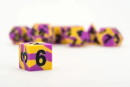 Fanroll - Dice Set Gaymers Pride: Intersex Flag (7-delig)