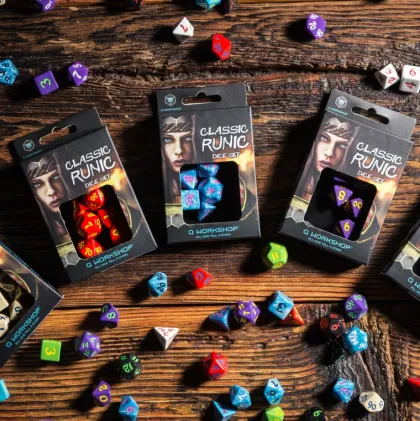 Q-Workshop - Classic Runic RPG Dice Set: Purple & White (7-delig)