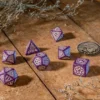 Q-Workshop - The Witcher RPG Dice Set: Yennefer - Lilac and Gooseberries (8-delig)