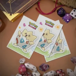 Ultra Pro Pokémon - APEX Sleeves: Togepi Holiday (100 stuks)